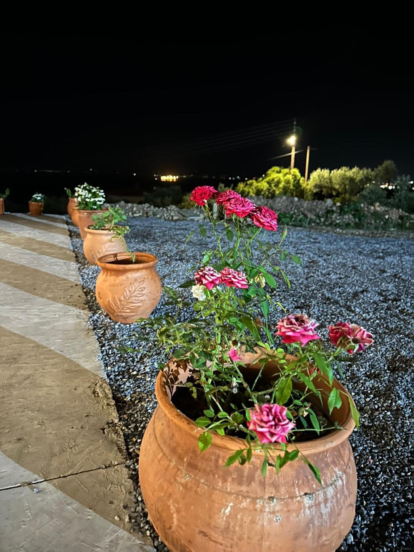 Lithino Rooms Kalamata Exterior foto