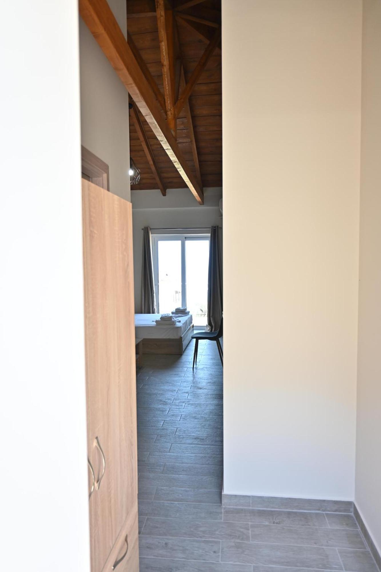 Lithino Rooms Kalamata Exterior foto